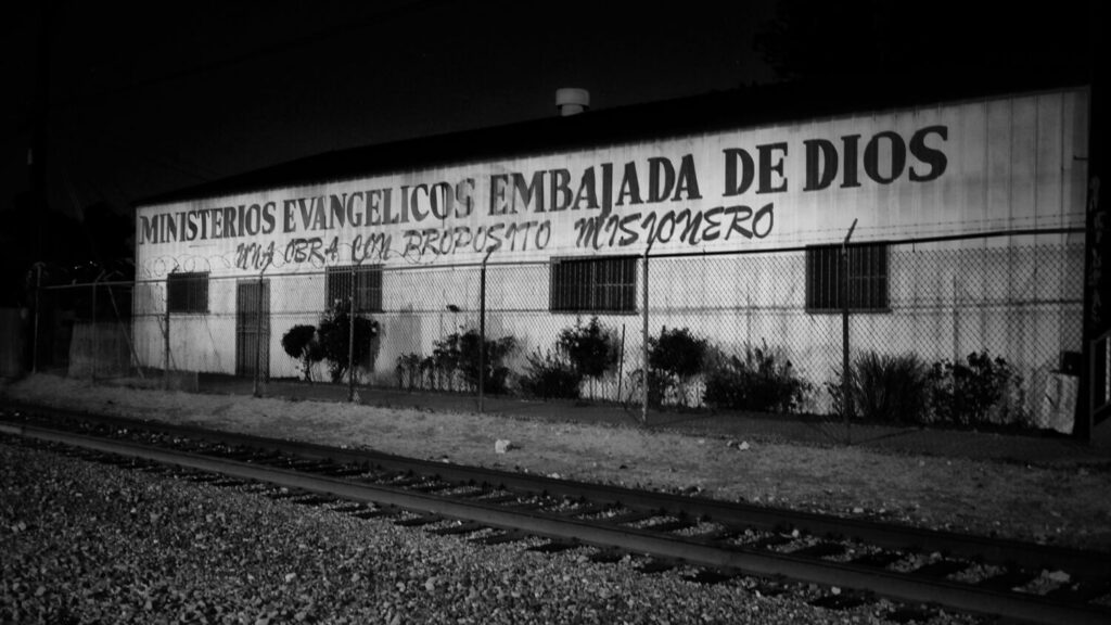 Los Angeles storefront church Minesterios Evangelicos Embajada De Dios